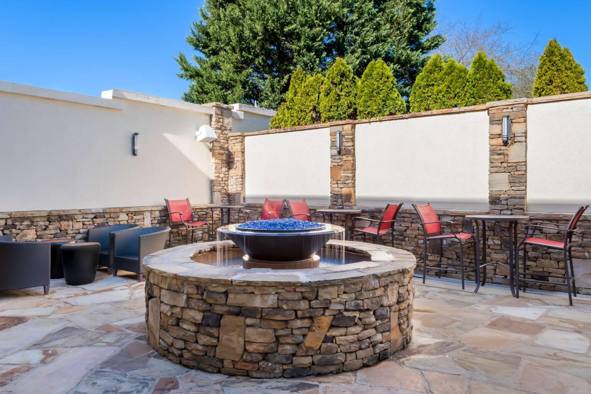 Best Western Newport Inn Εξωτερικό φωτογραφία